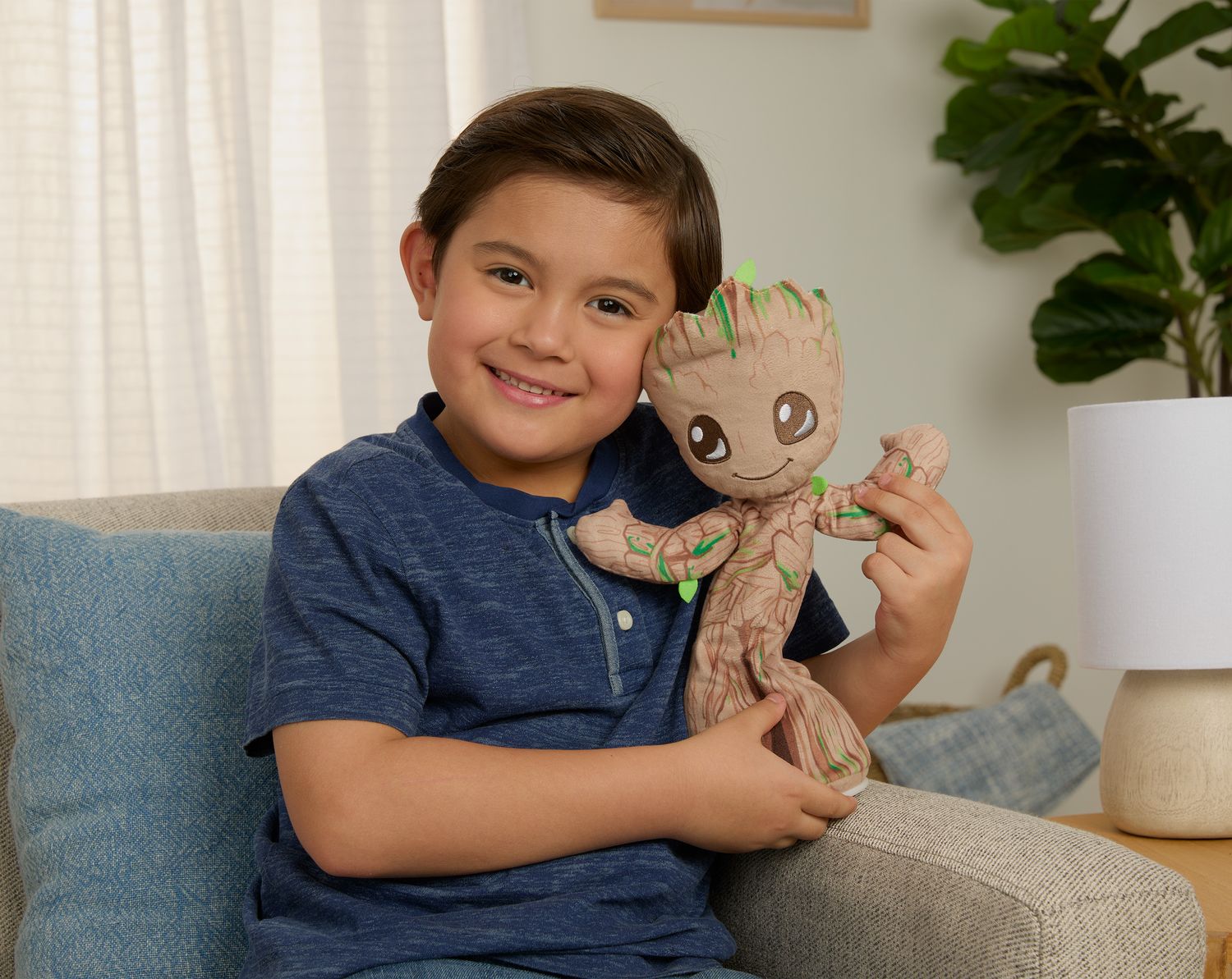 Groot Deluxe plyschleksak, mjuk och kramvänlig