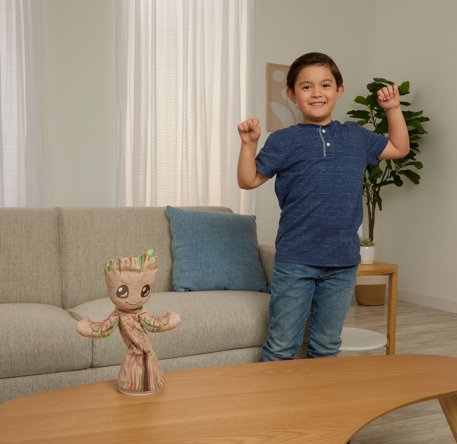 Groot Deluxe plyschleksak, mjuk och kramvänlig