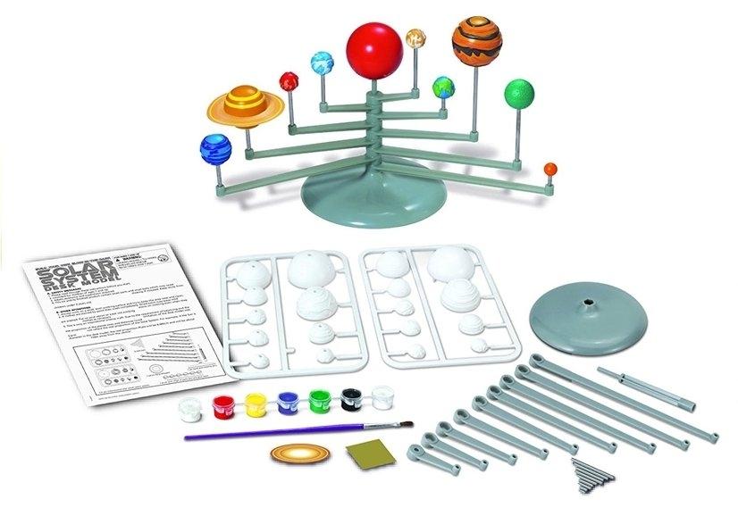 3D Solar System Kit: Montera, måla och glöd i mörkret