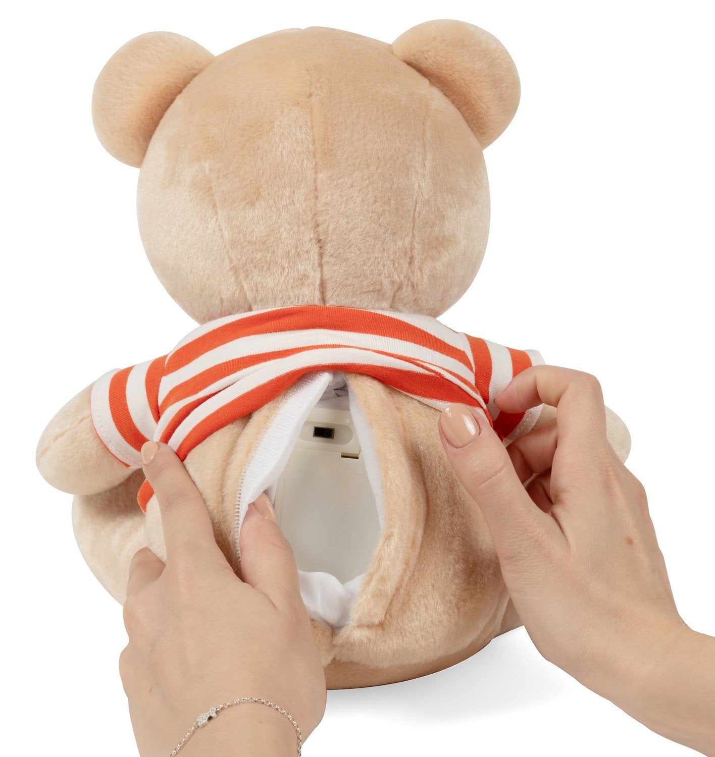 Bo. Interactive Toy Bear (på lettiska språk.)