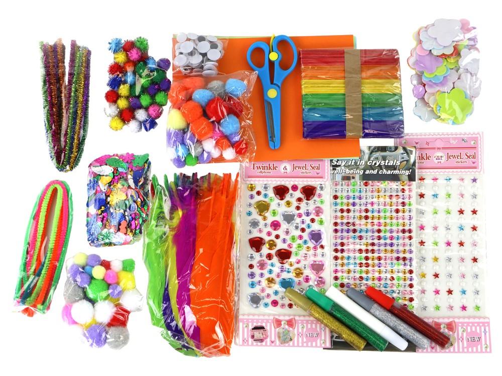 Creative Fun Kit: Stickers, Pompoms, Feathers &amp; Glitter