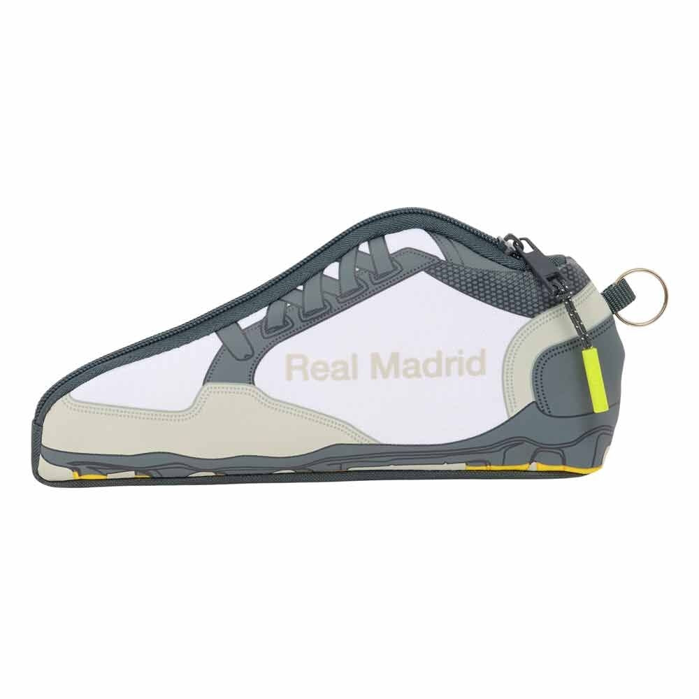 Real Madrid Slipper Pennfodral, 25/26 Design