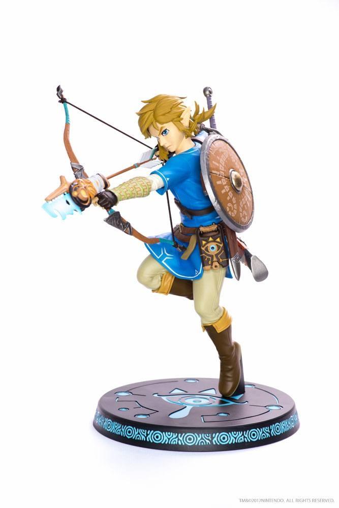 The Legend of Zelda Breath of the Wild PVC Staty Link 25 cm