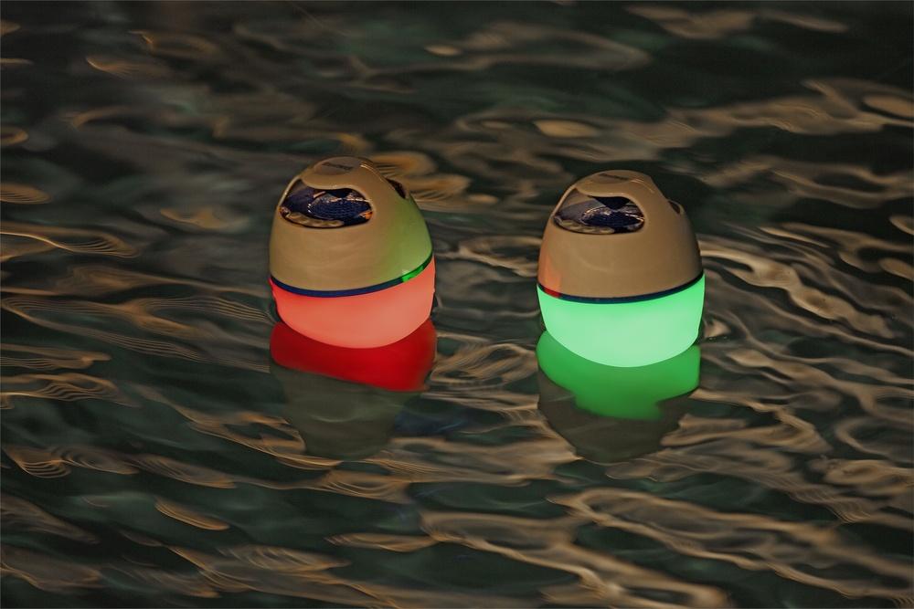 Vattentät Bluetooth LED poolhögtalare - 7 ljuslägen